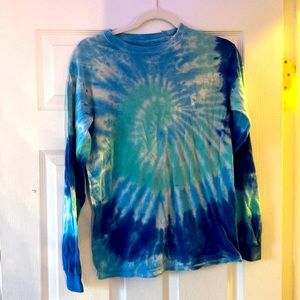 Long sleeve tie dye